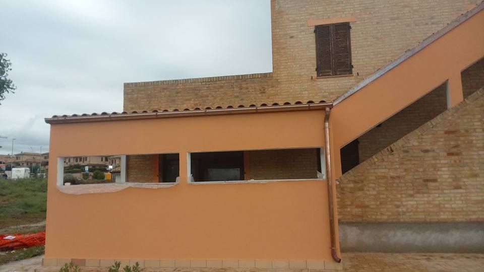 Ampliamento e finitura esterna di un edificio